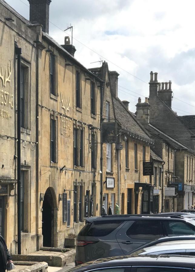 Lucy'S Tearoom Stow-on-the-Wold ภายนอก รูปภาพ
