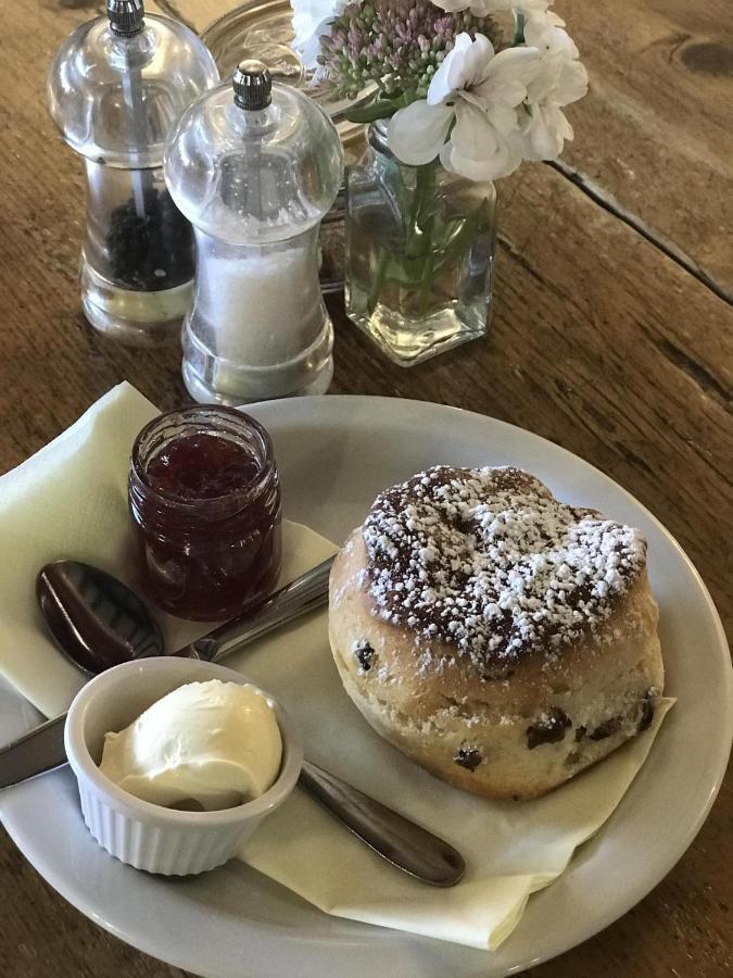 Lucy'S Tearoom Stow-on-the-Wold ภายนอก รูปภาพ