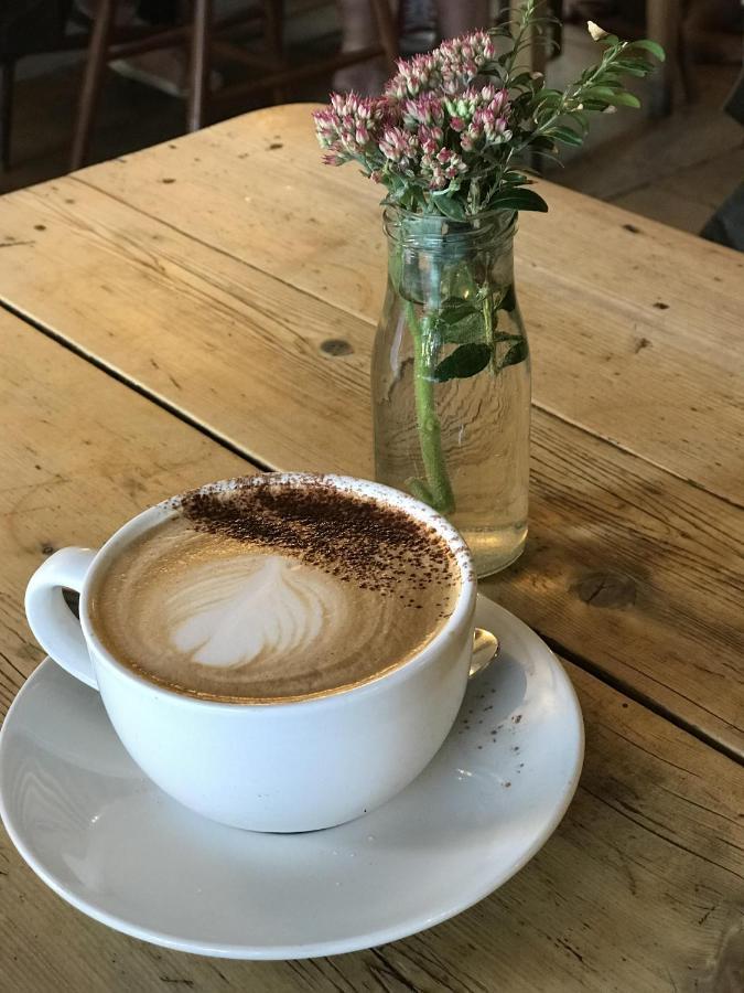 Lucy'S Tearoom Stow-on-the-Wold ภายนอก รูปภาพ